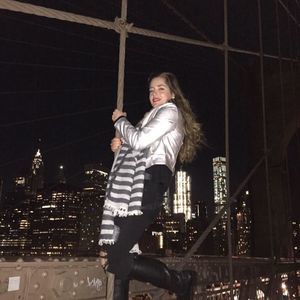 Meet your Posher, Alejandra